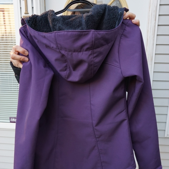 Women's Columbia Jacket - Picture 7 of 9
